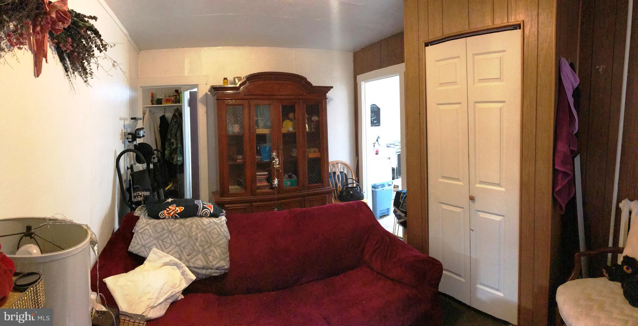 200 Philadelphia Avenue Reading, PA 19607 - Photo 15 of 23 Second Floor Living Room