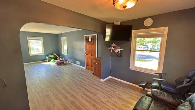 $172,400 | 611 West Lincoln Street, Springfield, MN 56087