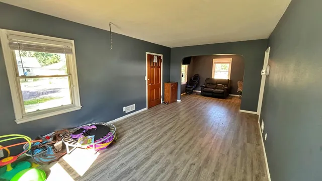 $172,400 | 611 West Lincoln Street, Springfield, MN 56087