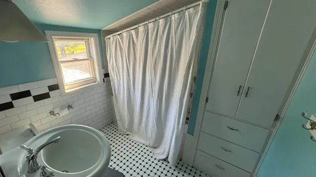 $172,400 | 611 West Lincoln Street, Springfield, MN 56087