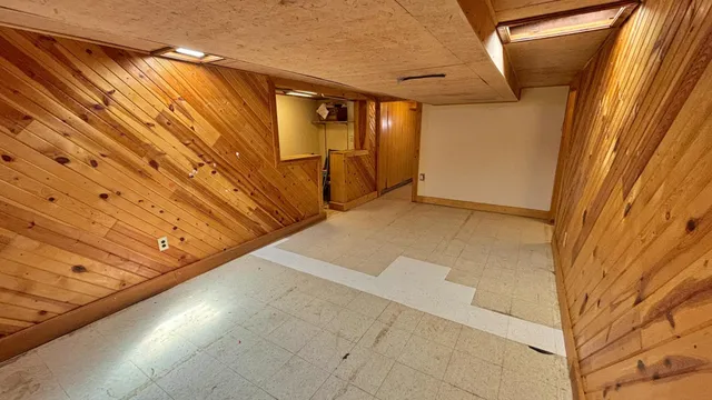 $172,400 | 611 West Lincoln Street, Springfield, MN 56087