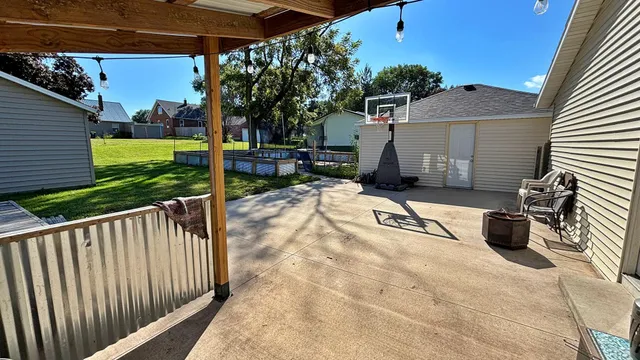 $172,400 | 611 West Lincoln Street, Springfield, MN 56087