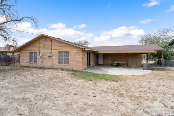 $225,000 | 203 Margaret Lane, Del Rio, TX 78840