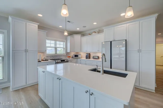 $635,000 | 8560 Oak Abbey Trail Northeast, Leland, NC 28451