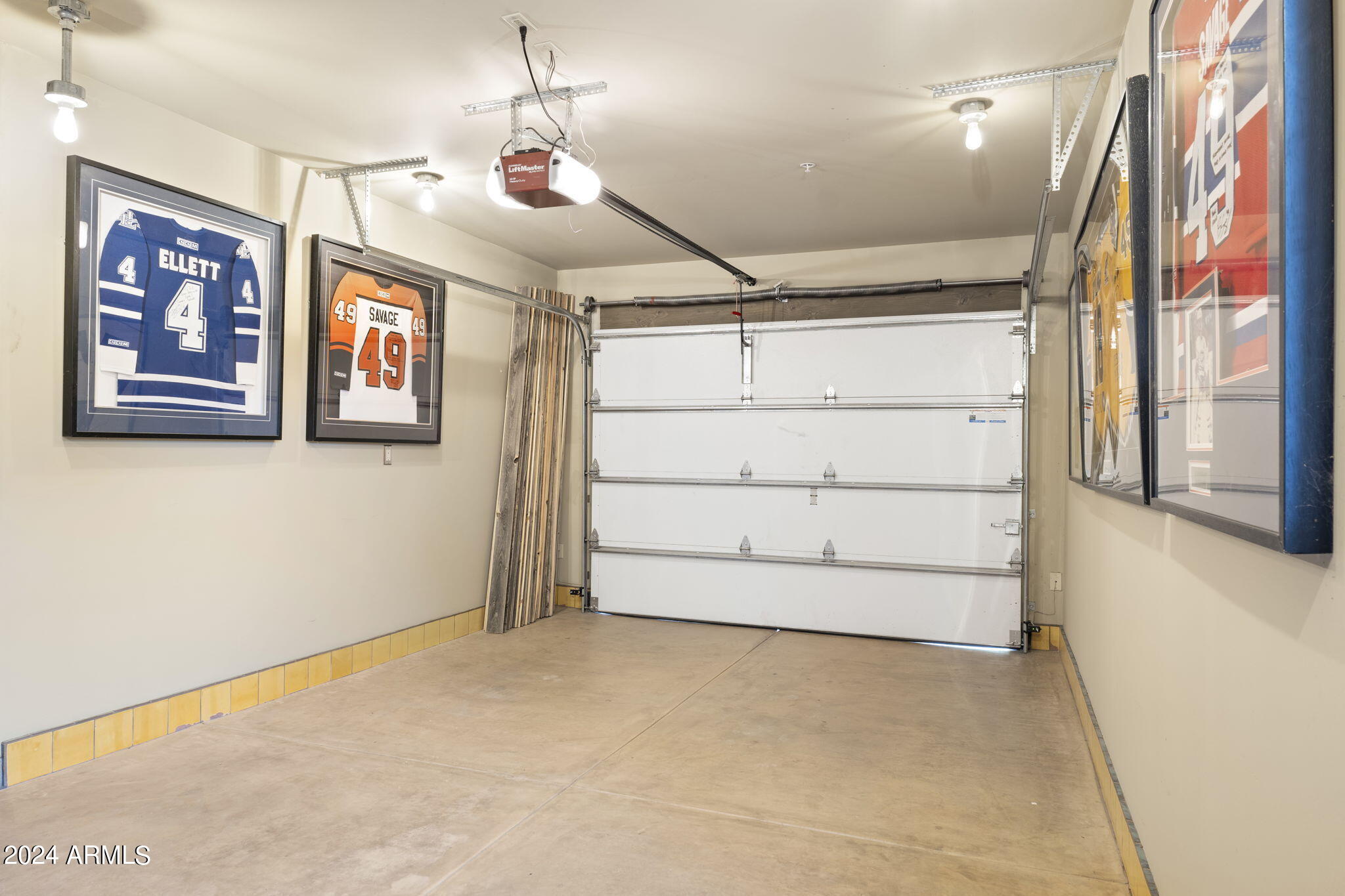 7005 East Jackrabbit Road Paradise Valley, AZ 85253 - Photo 29 of 31 garage