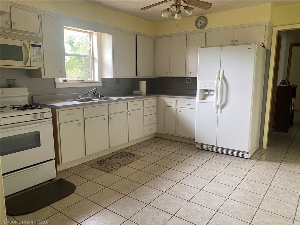 3218 Mulberry Wire Road Mulberry, AR 72947 - Photo 3 of 21 Gallery Image 3