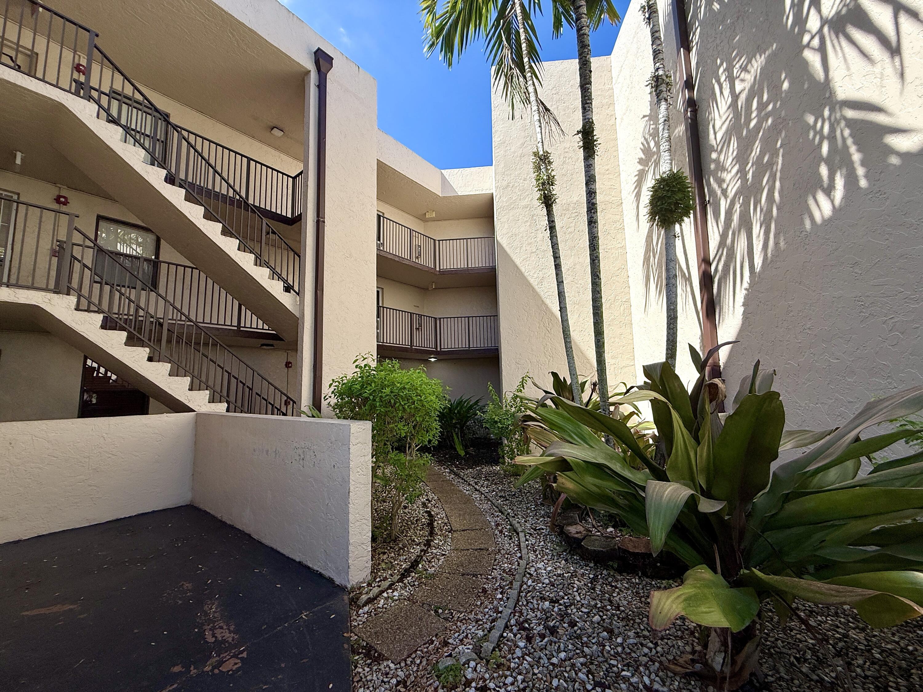 7850 West McNab Road, Unit 210 Tamarac, FL 33321 - Photo 6 of 39 IMG_6438