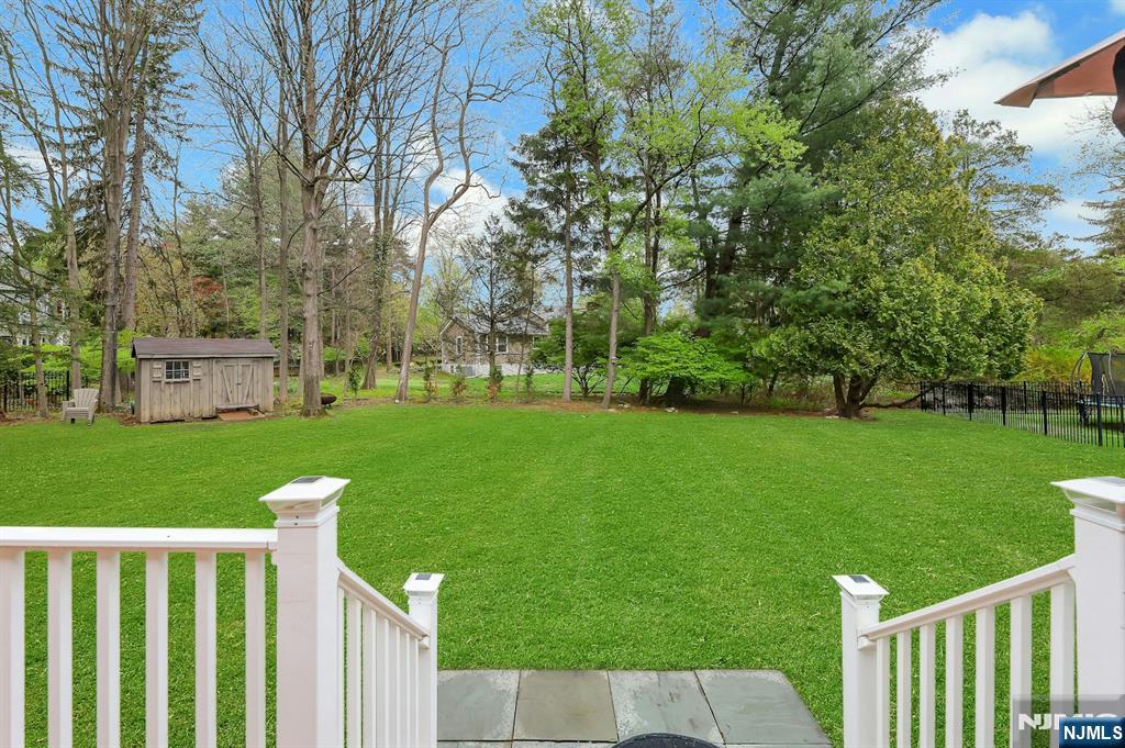 81 Chestnut Street Allendale, NJ 07401 - Photo 16 of 47