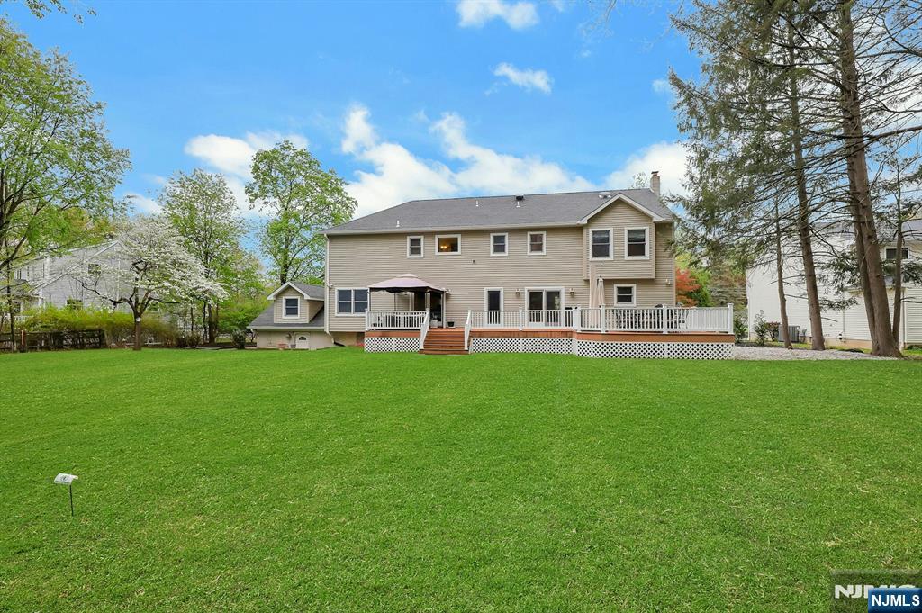 81 Chestnut Street Allendale, NJ 07401 - Photo 19 of 47