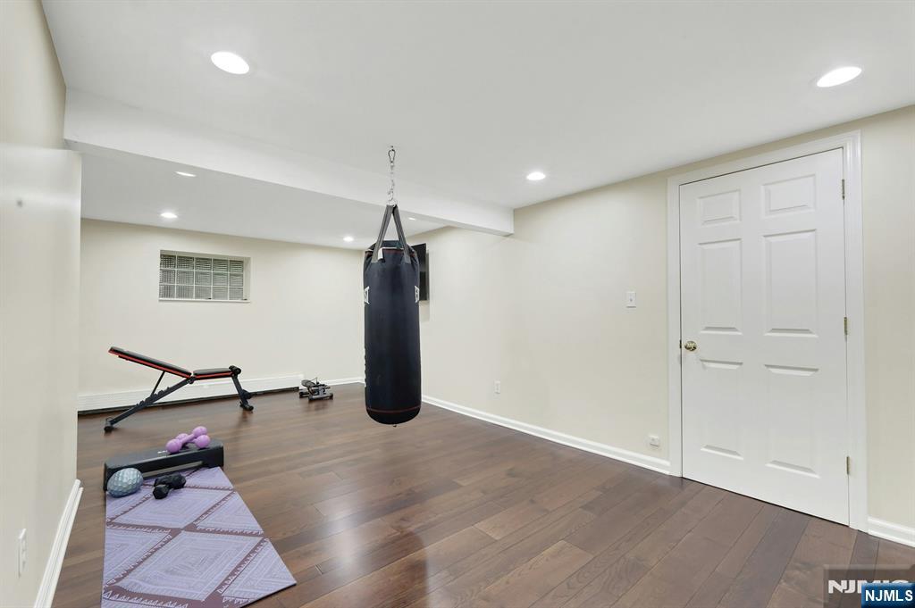 81 Chestnut Street Allendale, NJ 07401 - Photo 39 of 47