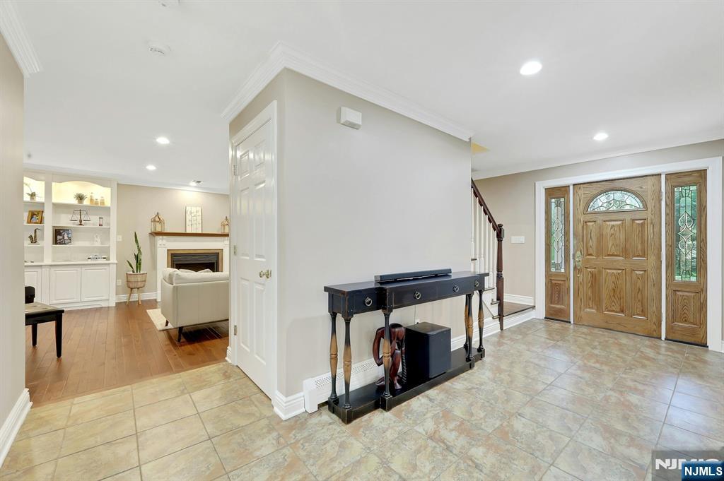 81 Chestnut Street Allendale, NJ 07401 - Photo 6 of 47