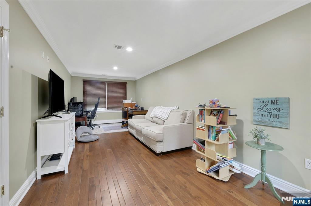 81 Chestnut Street Allendale, NJ 07401 - Photo 9 of 47