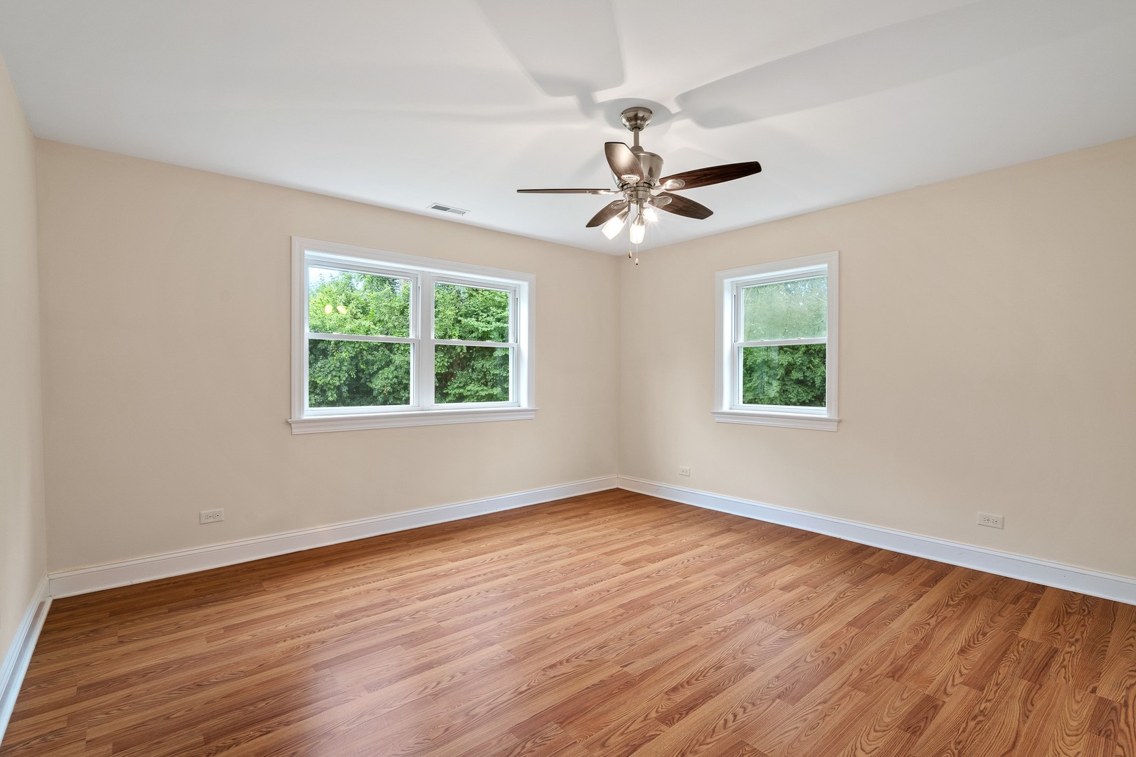 629 West Edgewood Road Lombard, IL 60148 - Photo 10 of 16 Gallery Image 10