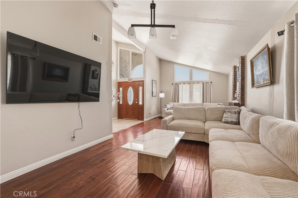 11841 Laughton Way Porter Ranch, CA 91326 - Photo 11 of 44