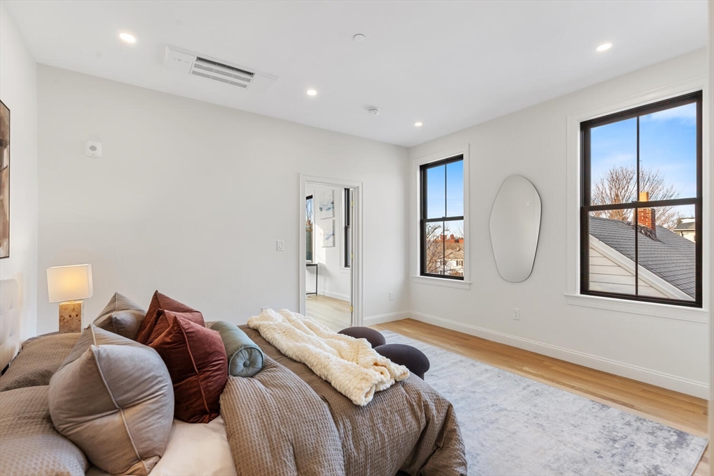 27 Shepard Street, Unit 4 Boston, MA 02135 - Photo 18 of 30