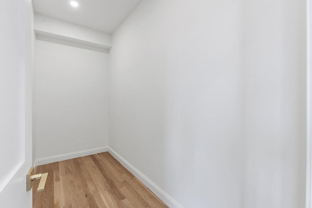 27 Shepard Street, Unit 4 Boston, MA 02135 - Photo 19 of 30