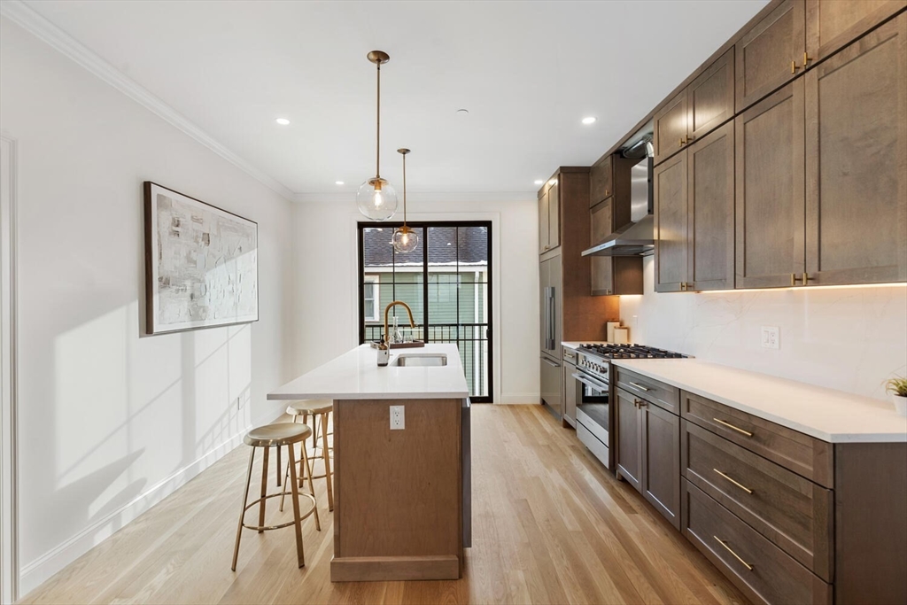 27 Shepard Street, Unit 4 Boston, MA 02135 - Photo 6 of 30