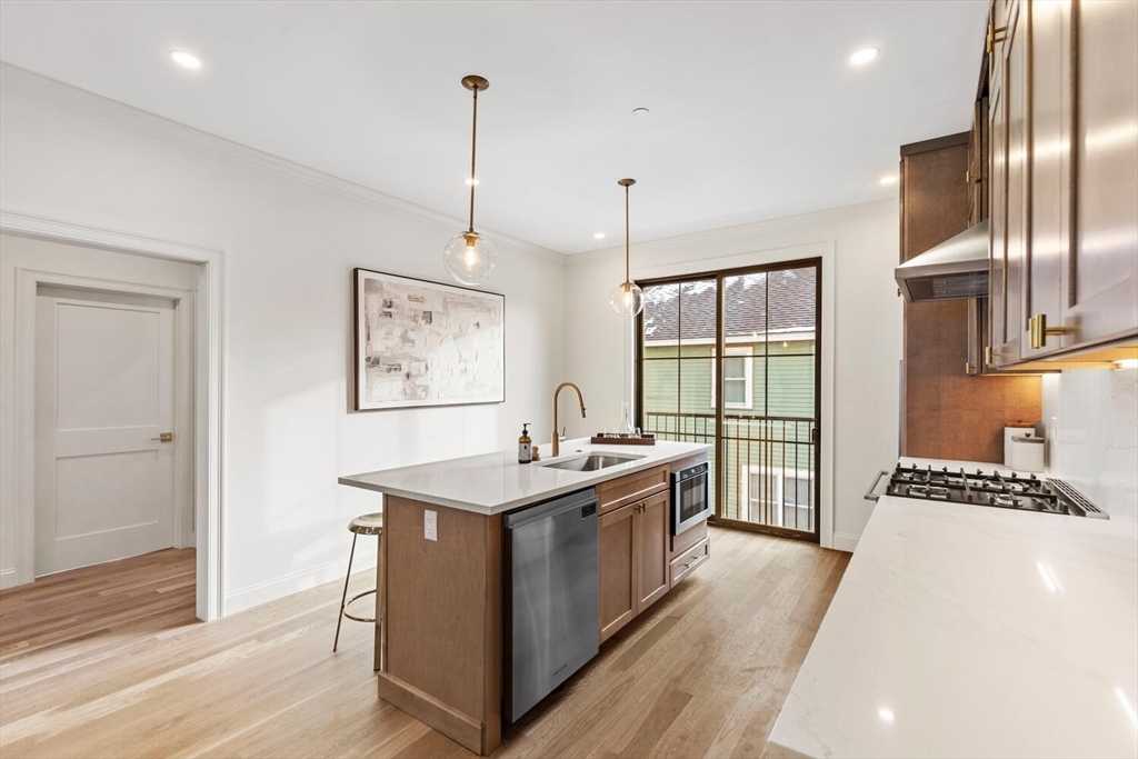 27 Shepard Street, Unit 4 Boston, MA 02135 - Photo 8 of 30