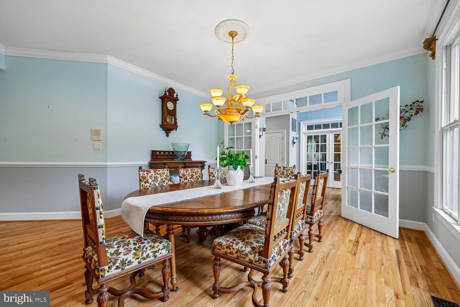 13120 Esworthy Road Potomac, MD 20854 - Photo 17 of 80 Formal Dining Room