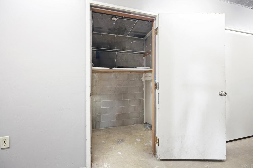 111 Sequoia Avenue, Unit C Carlsbad, CA 92008 - Photo 38 of 38 a bathroom with a glass shower door