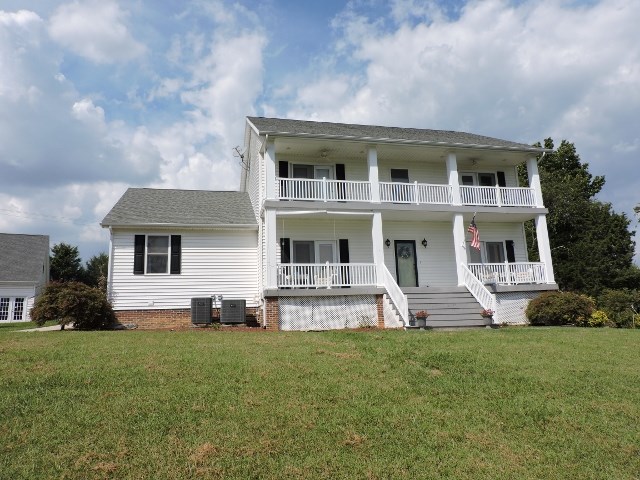 83 Willow Spout Road Fort Defiance, VA 24437 - Photo 1 of 48 a front view of house with yard and green space