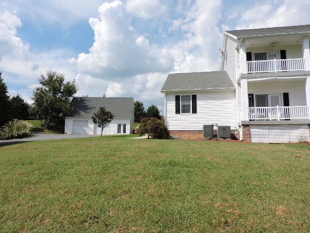 83 Willow Spout Road Fort Defiance, VA 24437 - Photo 44 of 48 a front view of house with yard