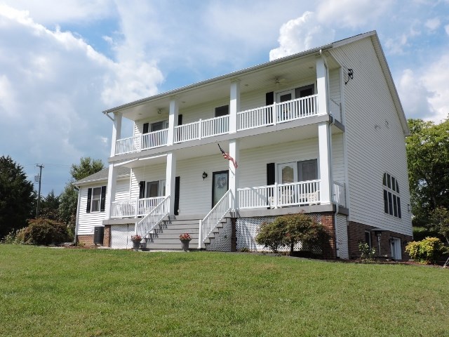 83 Willow Spout Road Fort Defiance, VA 24437 - Photo 46 of 48 a front view of house with yard