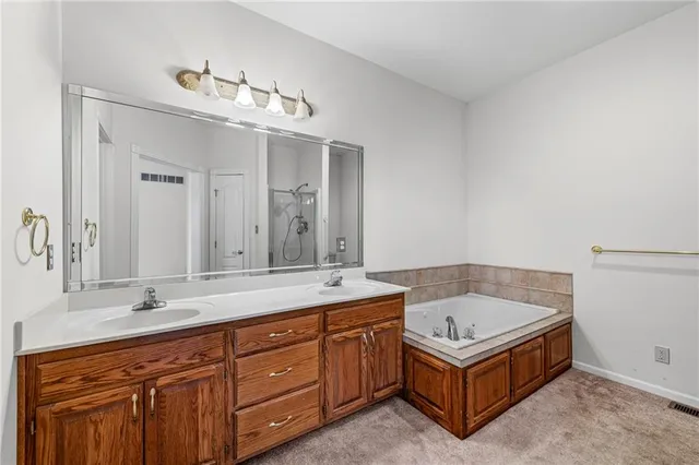 $300,000 | 3609 South Bolger Court, Independence, MO 64055