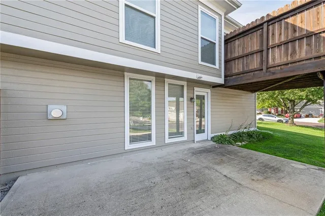 $300,000 | 3609 South Bolger Court, Independence, MO 64055