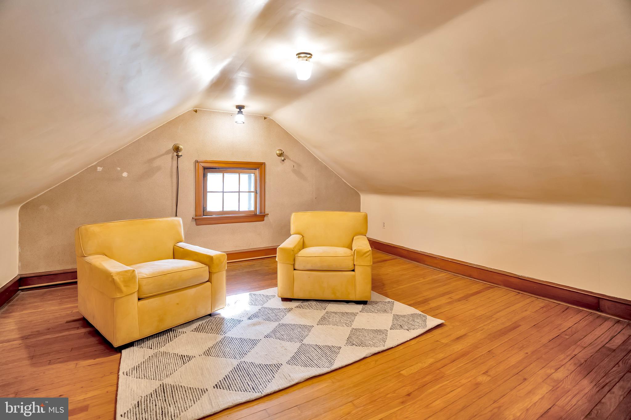 201 East Avon Road Brookhaven, PA 19015 - Photo 19 of 22 Gallery Image 19