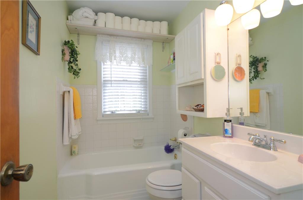 120 Ridgeview Drive Aliquippa, PA 15001 - Photo 14 of 25 Gallery Image 14