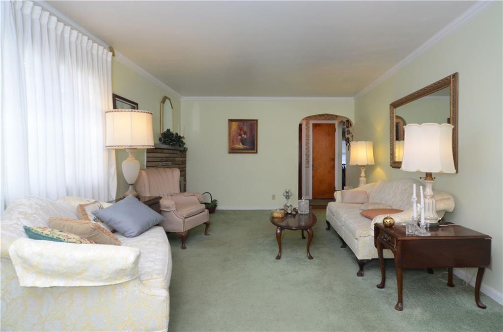 120 Ridgeview Drive Aliquippa, PA 15001 - Photo 5 of 25 Gallery Image 5