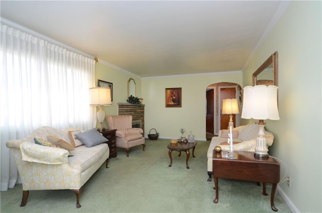 120 Ridgeview Drive Aliquippa, PA 15001 - Photo 6 of 25 Gallery Image 6