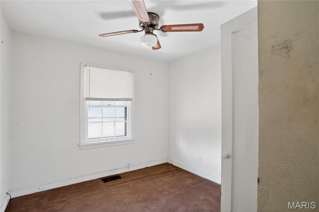 109 Chambers Road St. Louis, MO 63137 - Photo 10 of 16