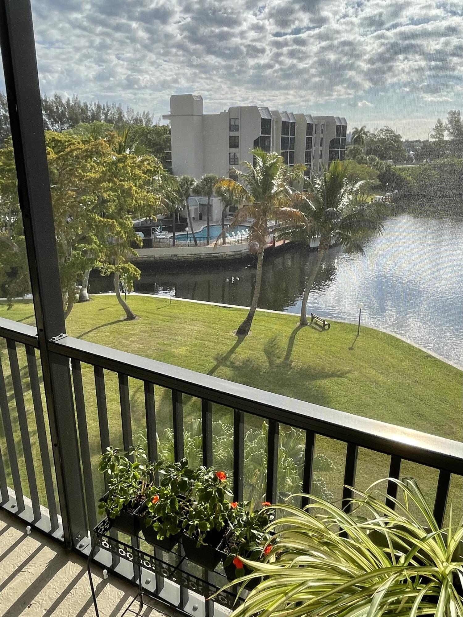7 Royal Palm Way, Unit 507 Boca Raton, FL 33432 - Photo 30 of 47 a view of a balcony with lake view