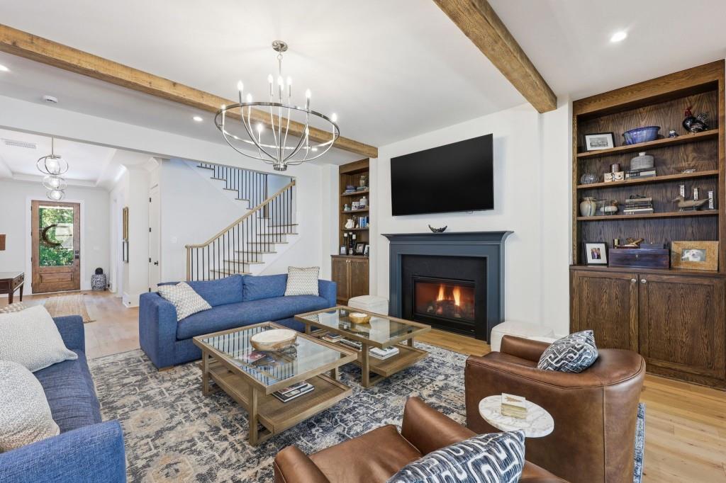 1872 Hickory Road Chamblee, GA 30341 - Photo 14 of 59