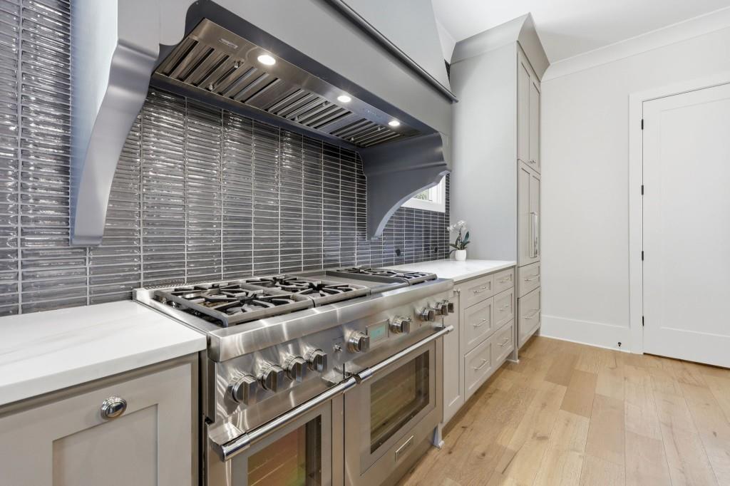 1872 Hickory Road Chamblee, GA 30341 - Photo 29 of 59