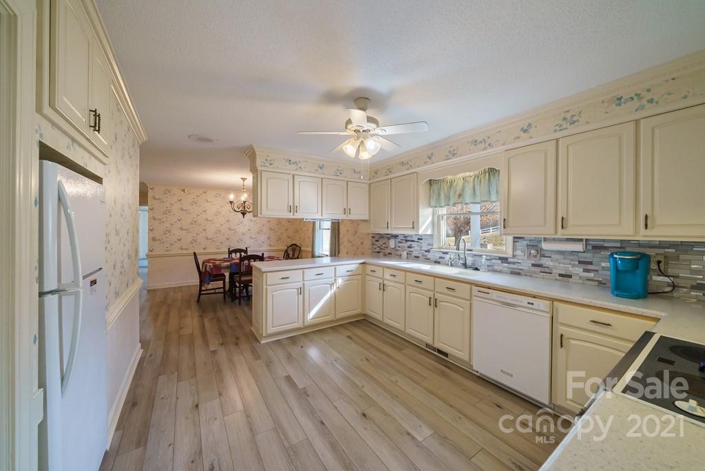 142 Boone Gap Road Boomer, NC 28606 - Photo 17 of 47 Gallery Image 17