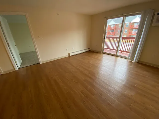 $1,987 | 96 Powers Street, Unit 194, Milford, NH 03055