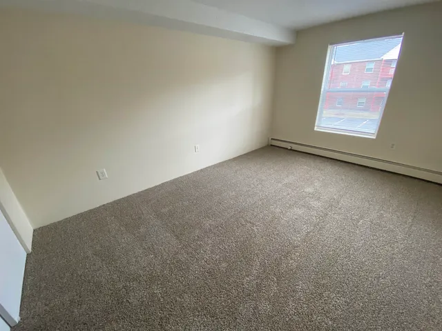 $1,987 | 96 Powers Street, Unit 194, Milford, NH 03055