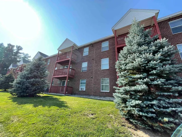 $1,987 | 96 Powers Street, Unit 194, Milford, NH 03055