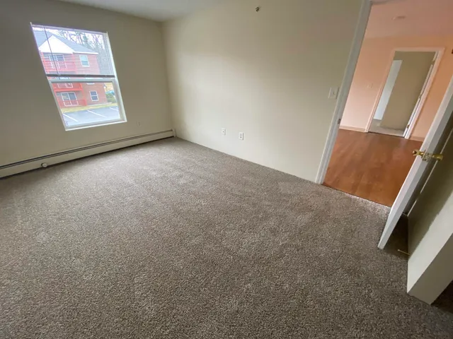 $1,987 | 96 Powers Street, Unit 194, Milford, NH 03055