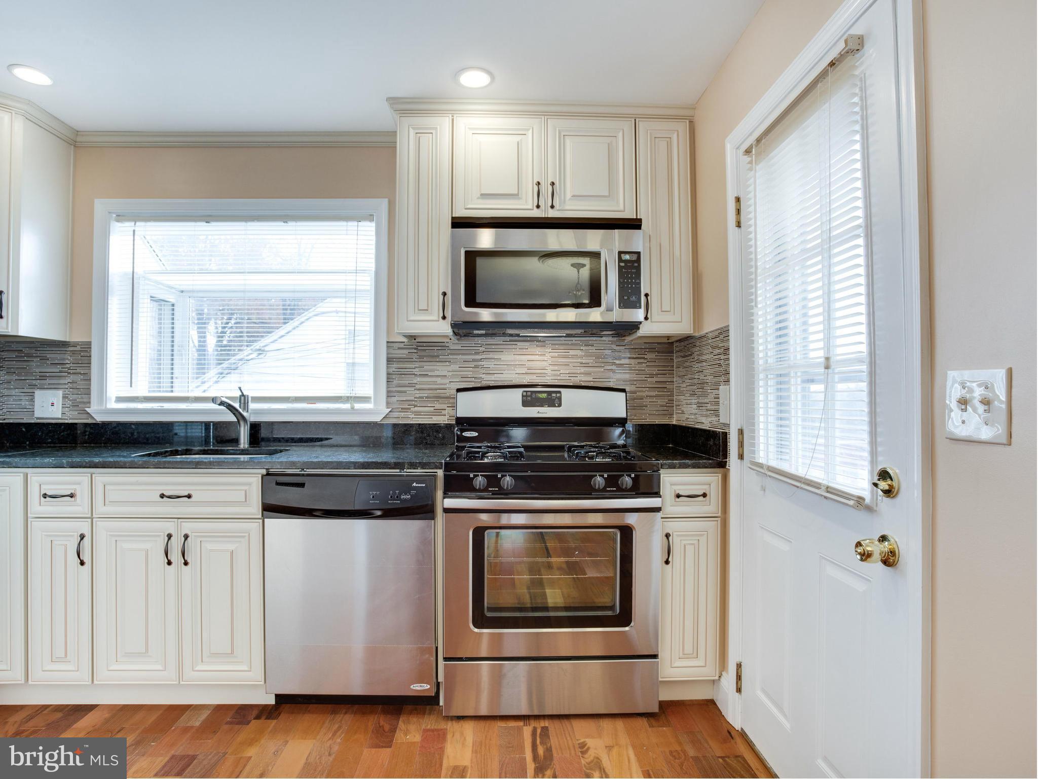 7712 Garrison Road Hyattsville, MD 20784 - Photo 3 of 30 Gorgeous Kitchen with side entrance