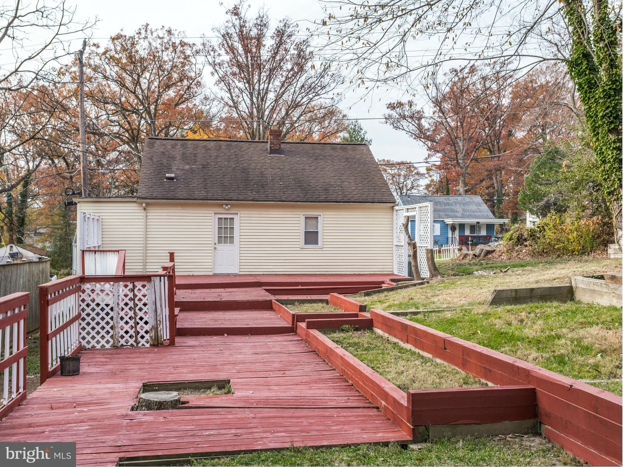 7712 Garrison Road Hyattsville, MD 20784 - Photo 26 of 30 large yard ready for flower bed or veggie garden