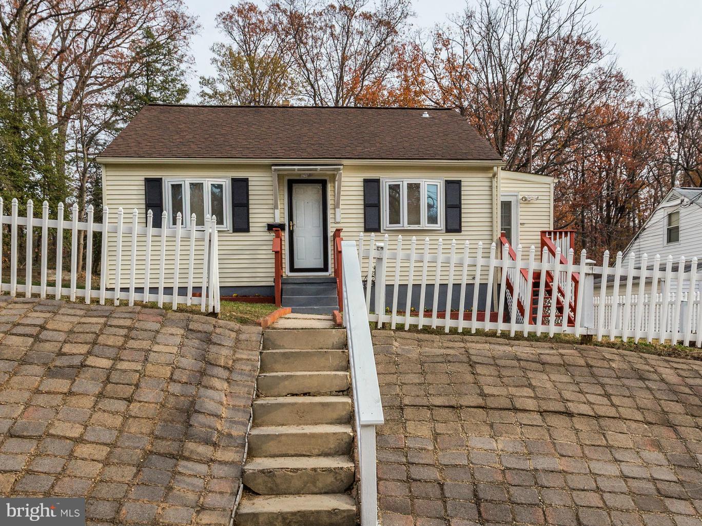 7712 Garrison Road Hyattsville, MD 20784 - Photo 28 of 30 Plenty of parking