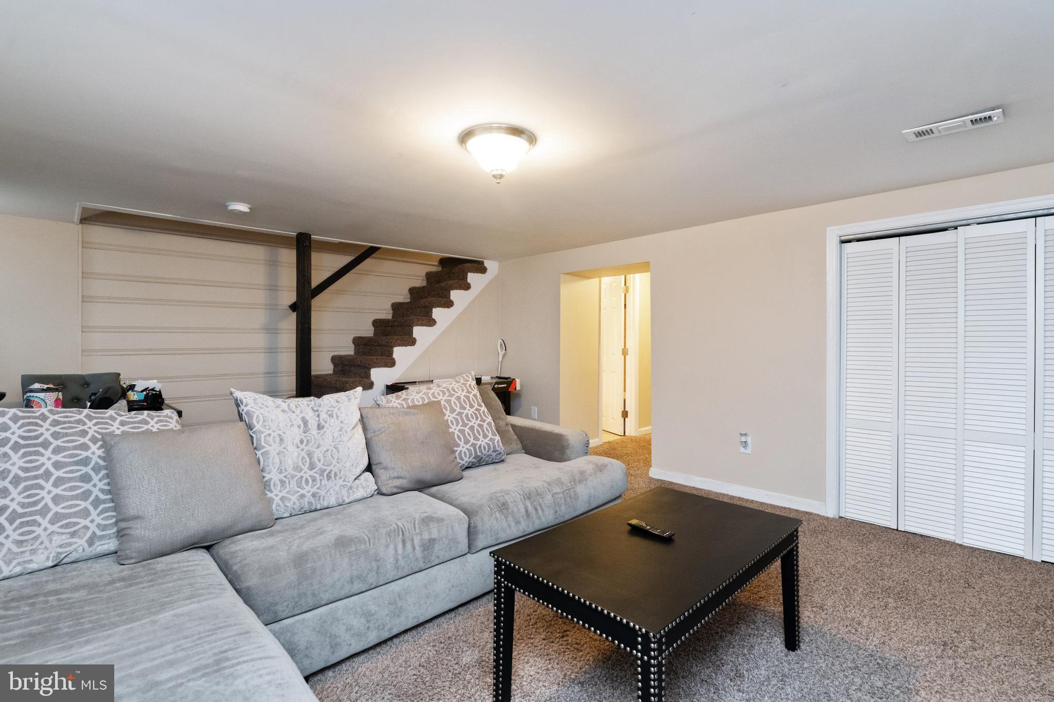 1228 Ramblewood Road Baltimore, MD 21239 - Photo 11 of 35 Gallery Image 11