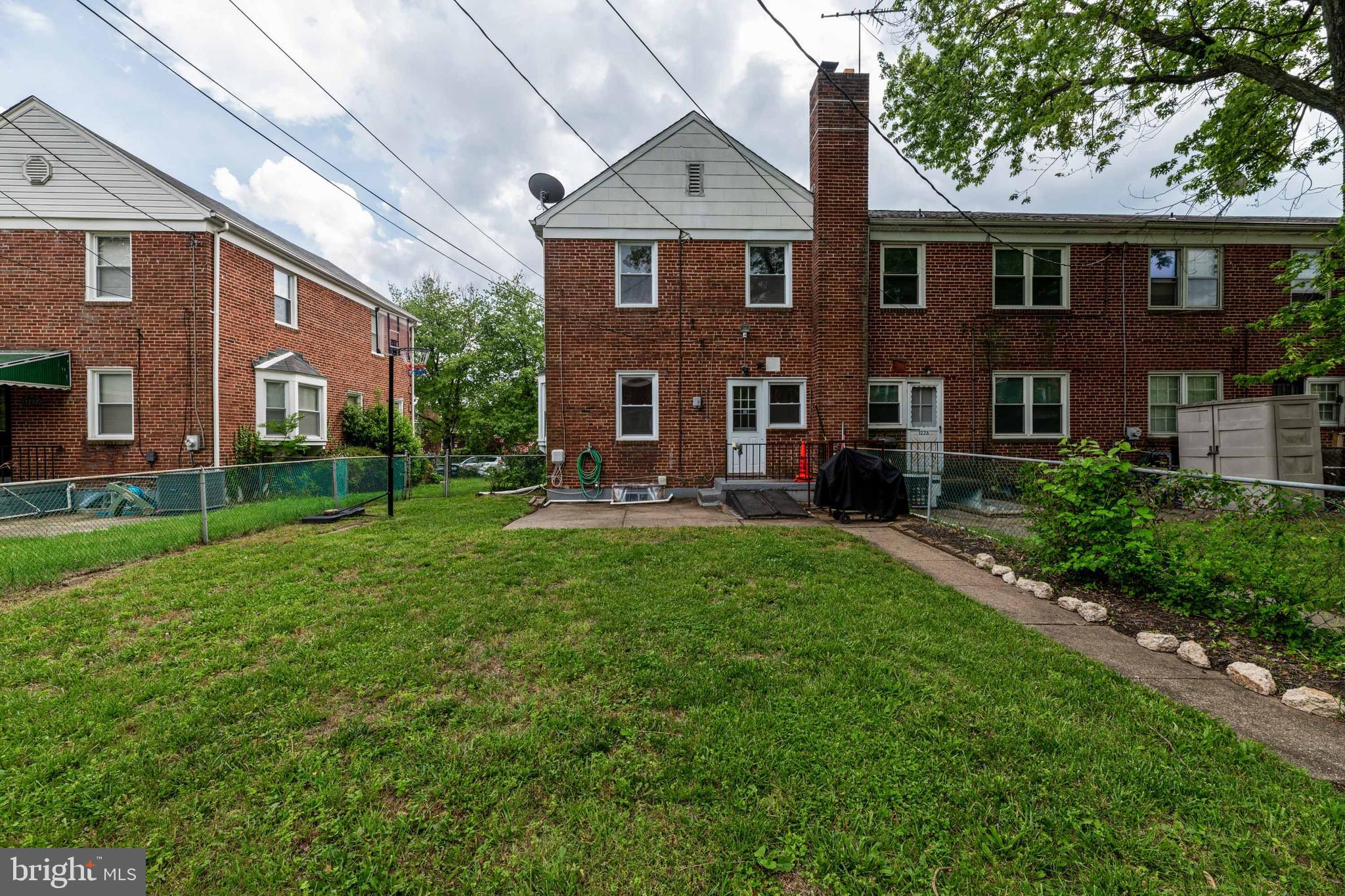 1228 Ramblewood Road Baltimore, MD 21239 - Photo 33 of 35 Gallery Image 33