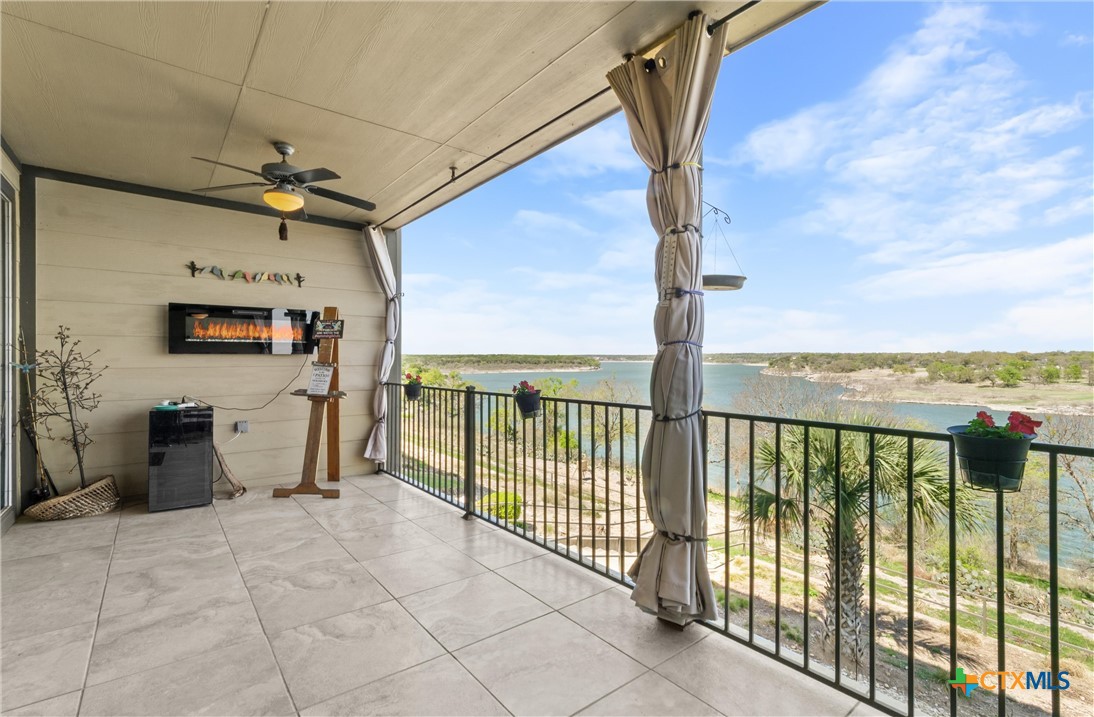 130 Sobrante Road, Unit 209 Belton, TX 76513 - Photo 28 of 36 a view of a terrace