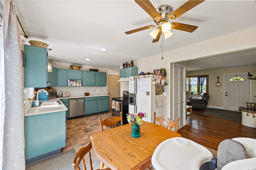 839 Crowley Road Farmington, NY 14425 - Photo 13 of 43 Eat-in kitchen Con't