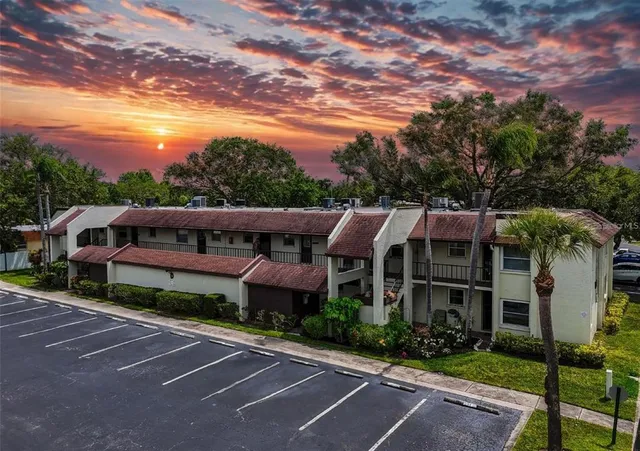 $130,000 | 1100 East Bay Drive, Unit 43, Largo, FL 33770